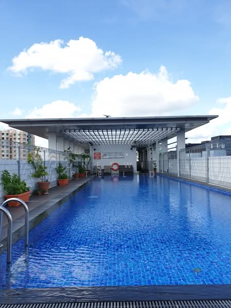 Lotus at Paya Lebar, 11 Paya Lebar Road, 1 Bedroom, 667 sqft, Condominium For Rent, by Zen Goh, 21414985 - Rooftop Pool - PropertyGuru.com.sg
