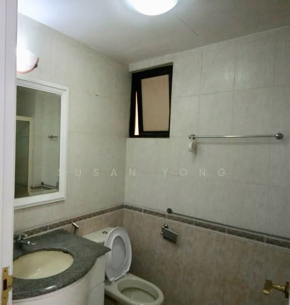 Eastpoint Green, 1 Simei Street 3, 2 Bedrooms, 958 sqft, Condominium For Rent, by Susan Yong, 21417543 - Common Bathroom - PropertyGuru.com.sg