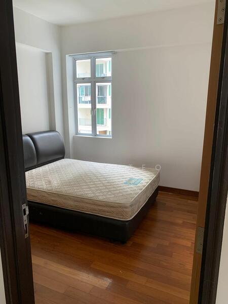 For Rent - Summer Green