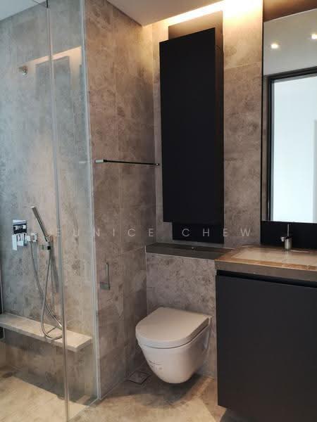 Skysuites @ Anson, 8 Enggor Street, Chinatown / Tanjong Pagar, 3 Bedrooms, 958 sqft, Condominium For Rent, by Eunice Chew, 21420799 - Master Bathroom - PropertyGuru.com.sg