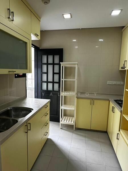 For Rent - Parbury Hill Condominium