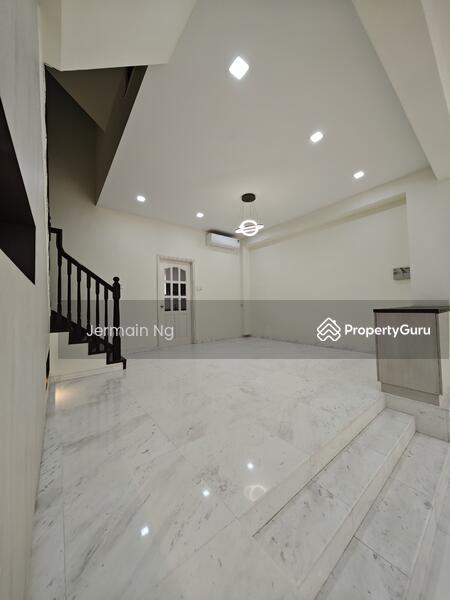 For Rent - Fame Court