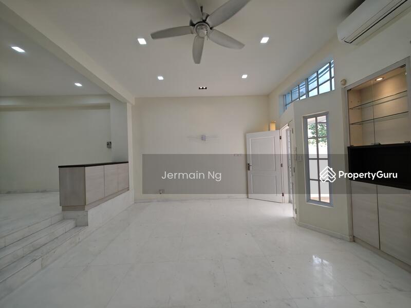 For Rent - Fame Court