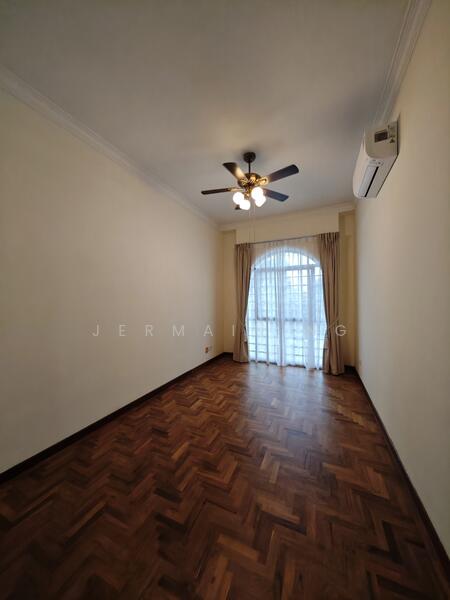 For Rent - Fame Court