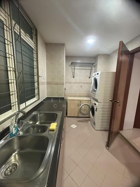 Jervois Meadows, 107 Jervois Road, Tanglin / Holland / Bukit Timah, 2 Bedrooms, 1,023 sqft, Condominium For Rent, by Celeste Chua, 21435410 - Kitchen - PropertyGuru.com.sg