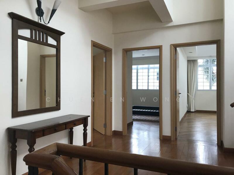 Huge Bungalow in Braddel with attic and basement, Cotswold close, 6 Bedrooms, 5,625 sqft, Bungalow House For Rent, by Chuen En Wong, 21438321 - PropertyGuru.com.sg