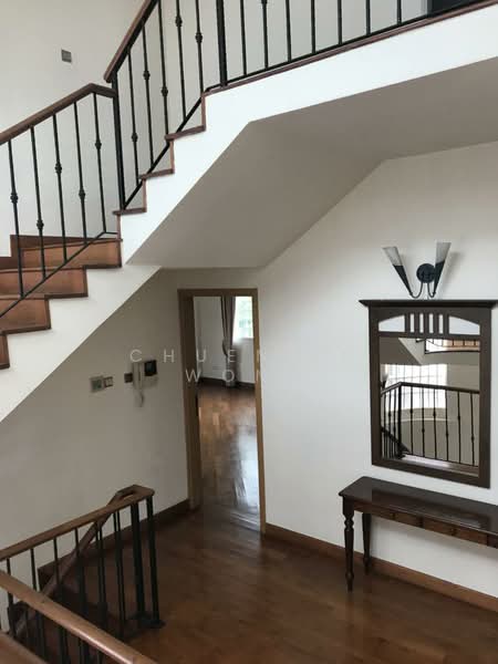 Huge Bungalow in Braddel with attic and basement, Cotswold close, 6 Bedrooms, 5,625 sqft, Bungalow House For Rent, by Chuen En Wong, 21438321 - PropertyGuru.com.sg
