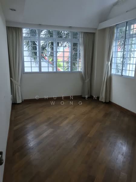 Huge Bungalow in Braddel with attic and basement, Cotswold close, 6 Bedrooms, 5,625 sqft, Bungalow House For Rent, by Chuen En Wong, 21438321 - PropertyGuru.com.sg