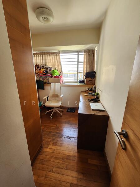 For Rent - Le Crescendo
