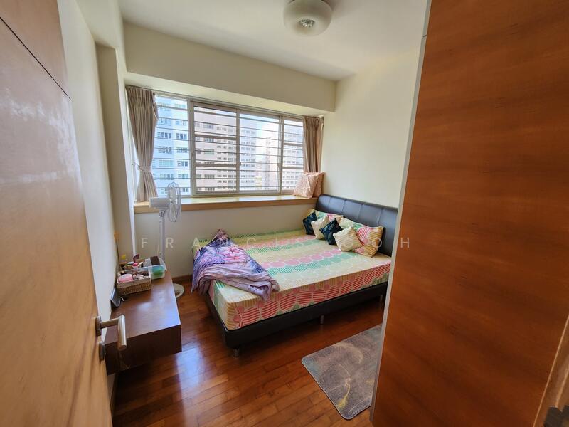 For Rent - Le Crescendo