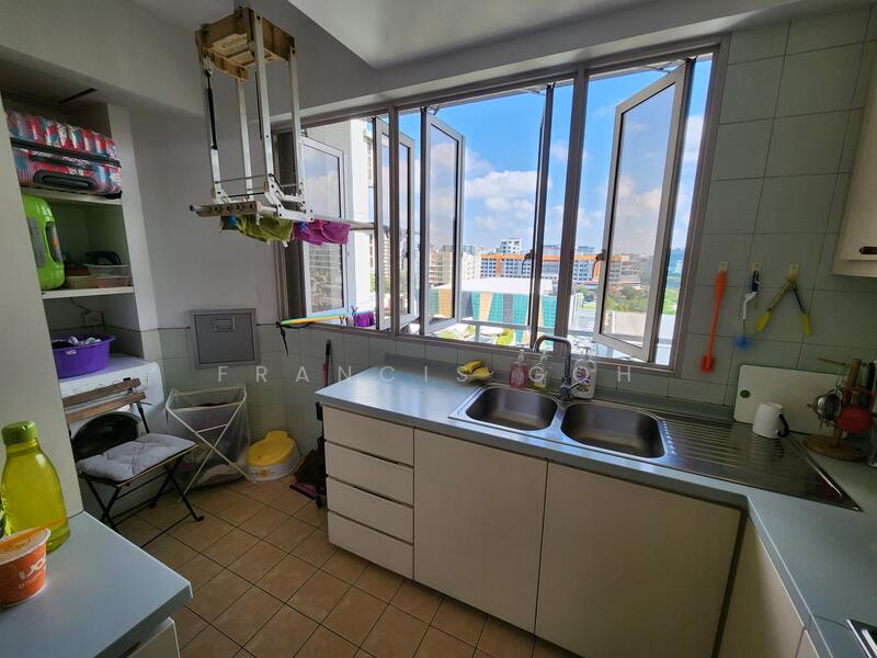 For Rent - Le Crescendo