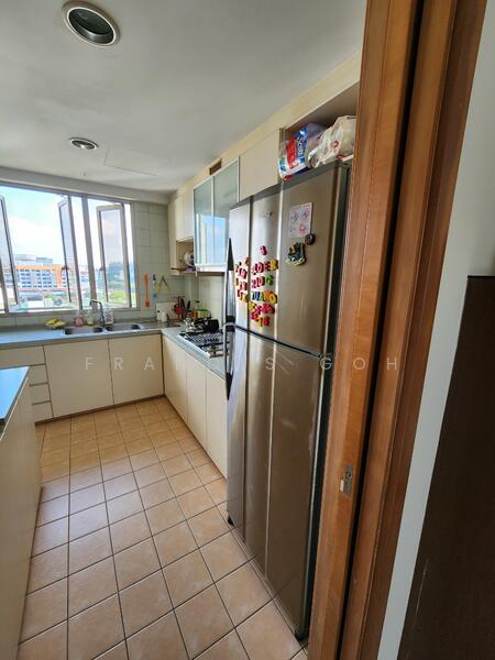 For Rent - Le Crescendo