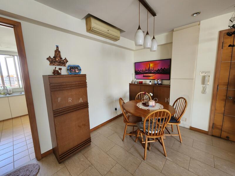 For Rent - Le Crescendo