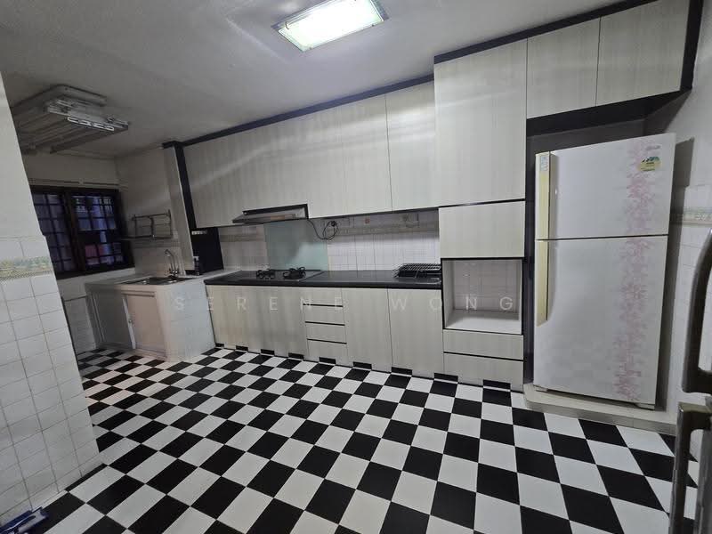 932 Tampines Street 91, 932 Tampines Street 91, Pasir Ris / Tampines, 3 Bedrooms, 1,421 sqft, HDB Flat For Rent, by Serene Wong, 21441892 - Kitchen - PropertyGuru.com.sg