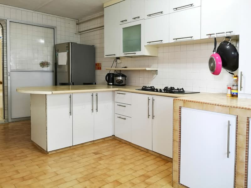 238 Bukit Batok East Avenue 5, 238 Bukit Batok East Avenue 5, 2 Bedrooms, 721 sqft, HDB Flat For Rent, by Den Irya, 21442787 - PropertyGuru.com.sg