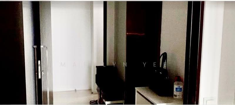 Scotts Square, 8 Scotts Road, Orchard / River Valley, 3 Bedrooms, 1,227 sqft, Apartment For Rent, by Marilyn Yee, 21443519 - Private lift lobby - PropertyGuru.com.sg