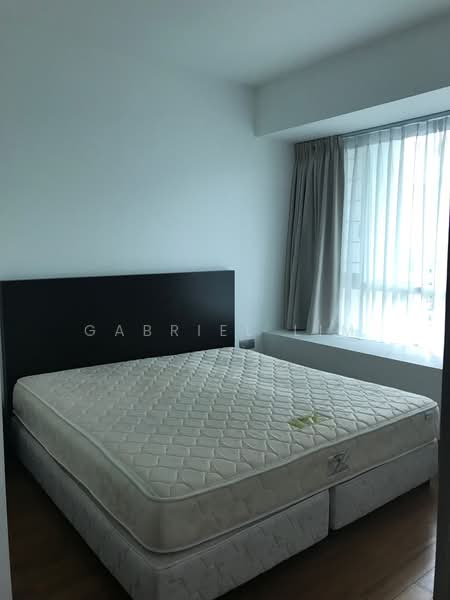 Suites at Orchard, 38 Handy Road, 3 Bedrooms, 1,500 sqft, Condominium For Rent, by Gabriel Lim, 21445246 - Level One Bedroom with Attached Bathroom - PropertyGuru.com.sg