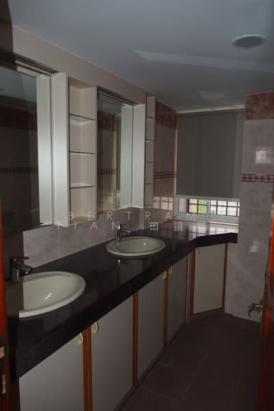 Cairnhill Plaza, 53 Cairnhill Road, 3 Bedrooms, 2,820 sqft, Apartment For Rent, by Bertram Tian  田镇伟, 21445560 - PropertyGuru.com.sg