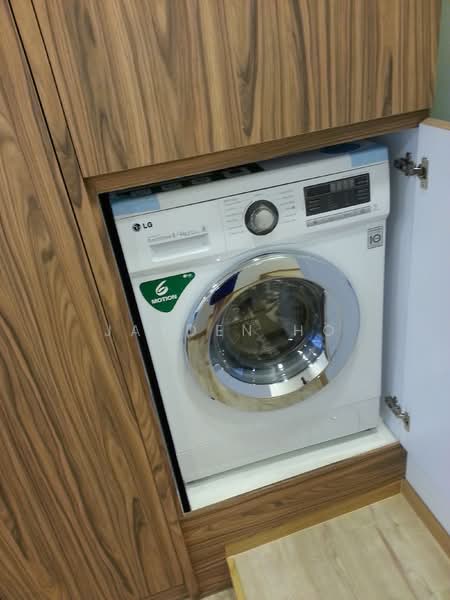 Second level Walk Up Apartment near Guillemard / Paya Lebar, Near Dakota Walk Up Studio Apartment, Studio, 288 sqft, Apartment For Rent, by Jayden Ho, 21446223 - PropertyGuru.com.sg