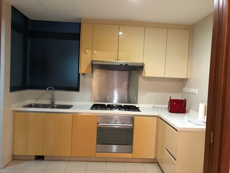 City Square Residences, 2 Kitchener Link, 3 Bedrooms, 1,206 sqft, Condominium For Rent, by June Lim, 21447350 - PropertyGuru.com.sg