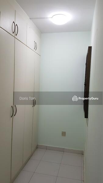 Walk in wardrobe