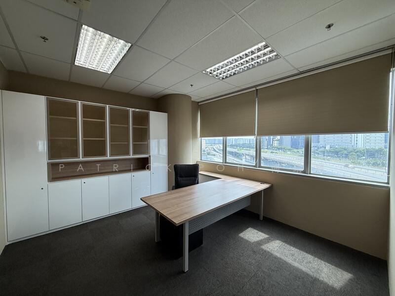 Office in new century building, 6 new industrial road, Hougang / Punggol / Sengkang, 2,600 sqft, Office For Rent, by Patrick Poh 傅靖尰, 21455269 - CommercialGuru.com.sg
