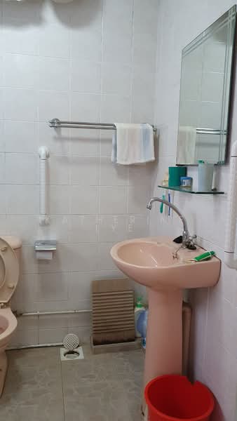 121 Kim Tian Place, 121 Kim Tian Place, Room Rental, 100 sqft, HDB Flat For Rent, by Katherine Lye, 21457735 - PropertyGuru.com.sg