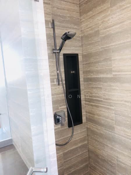 The Crest, 105 Prince Charles Crescent, 1 Bedroom, 635 sqft, Condominium For Rent, by Kal Ong, 21460727 - PropertyGuru.com.sg