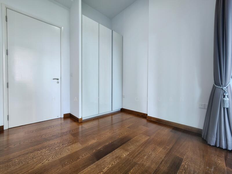 Kingsford Hillview Peak Condominium For Sale at S$ 1,400,000 | PropertyGuru Singapore