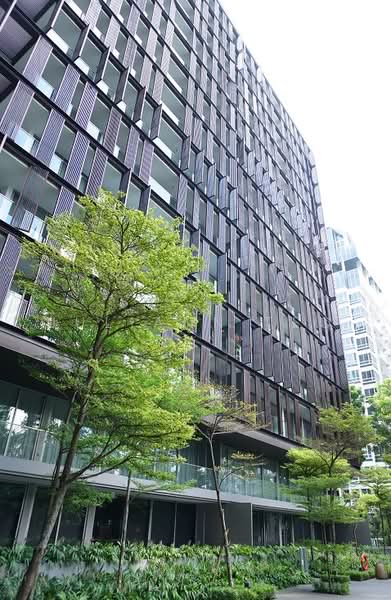 Hilltops, 99 Cairnhill Circle, 2 Bedrooms, 1,249 sqft, Condominium For Rent, by Juliann Teo, 21463299 - Facade - PropertyGuru.com.sg