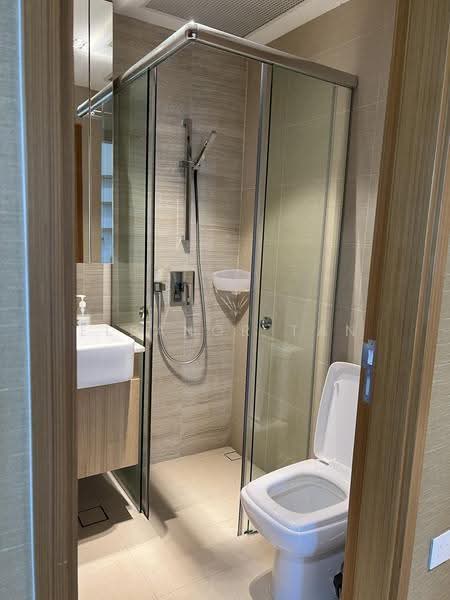 Spottiswoode Suites, 16 Spottiswoode Park Road, Chinatown / Tanjong Pagar, 2 Bedrooms, 581 sqft, Condominium For Rent, by Eleanor Tan, 21466303 - Bathroom - PropertyGuru.com.sg
