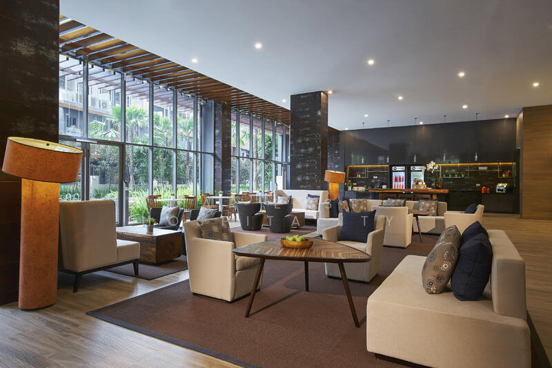 The Living Room - Lounge 