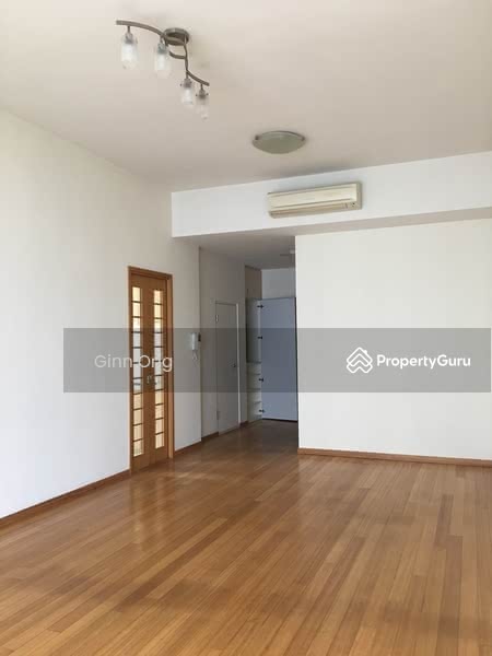 Spacious Dining Area