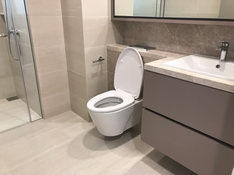 Highline Residences, 9 Kim Tian Road, 3 Bedrooms, 916 sqft, Condominium For Rent, by HK LIE, 21468834 - Common bathroom - PropertyGuru.com.sg