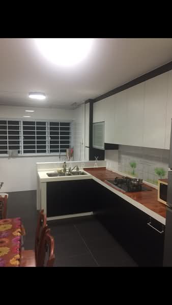 741 Yishun Avenue 5, 741 Yishun Avenue 5, 2 Bedrooms, 720 sqft, HDB Flat For Rent, by Max Maran, 21471329 - PropertyGuru.com.sg