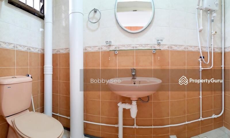 Common Bathroom in Kitchen