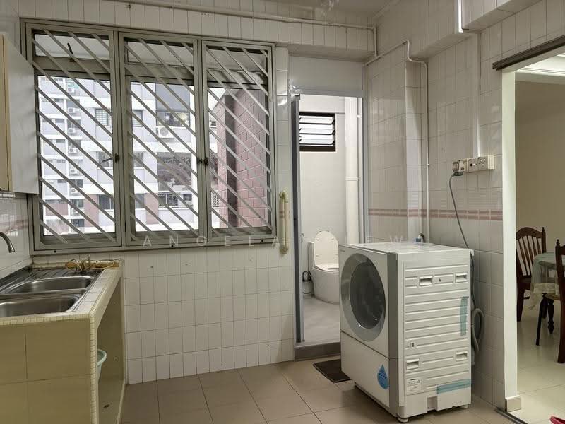 887A Tampines Street 81, 887A Tampines Street 81, Pasir Ris / Tampines, 2 Bedrooms, 1,119 sqft, HDB Flat For Rent, by Angela Kiew, 21474500 - Kitchen - PropertyGuru.com.sg