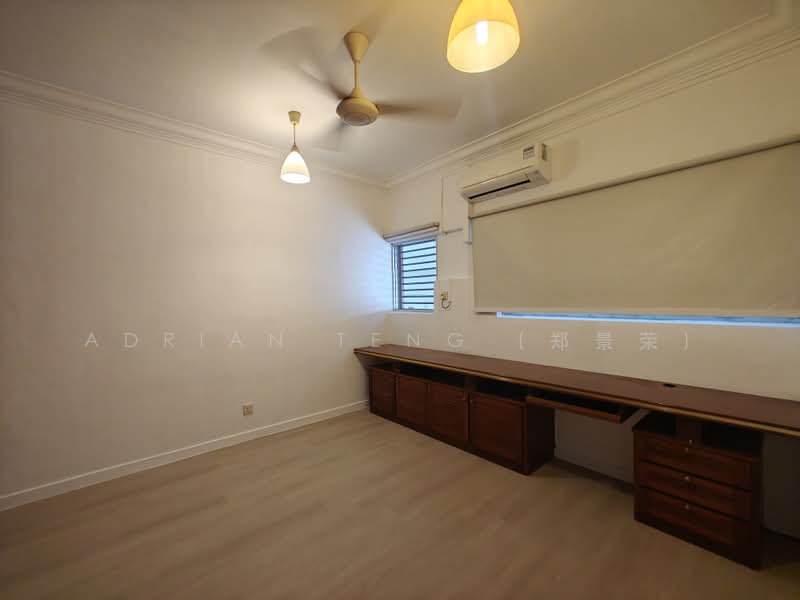 Ridgewood Condominium, 3 Ridgewood Close, 3 Bedrooms, 1,744 sqft, Condominium For Rent, by Adrian Teng (郑景荣), 21478802 - PropertyGuru.com.sg
