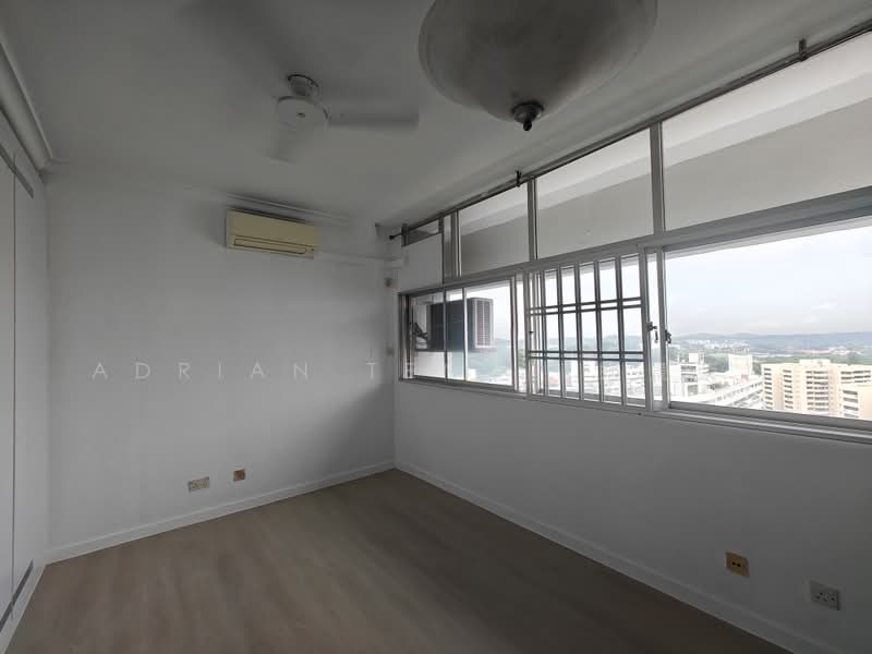 Ridgewood Condominium, 3 Ridgewood Close, 3 Bedrooms, 1,744 sqft, Condominium For Rent, by Adrian Teng (郑景荣), 21478802 - PropertyGuru.com.sg