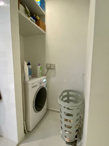 Helios Residences, 15 Cairnhill Circle, 2 Bedrooms, 1,281 sqft, Apartment For Rent, by Alex Ho, 21479109 - PropertyGuru.com.sg