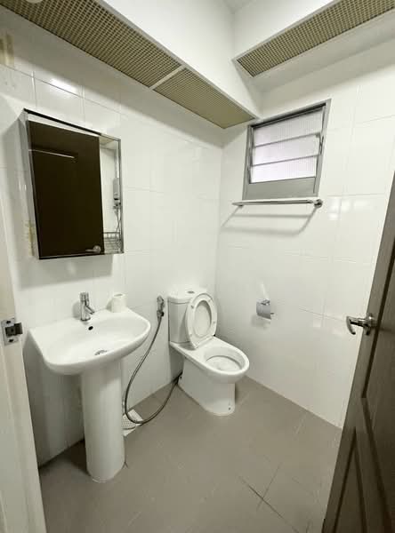 293A Bukit Batok Street 21, 293A Bukit Batok Street 21, 3 Bedrooms, 1,216 sqft, HDB Flat For Rent, by Lizzy Zhou, 21482597 - PropertyGuru.com.sg