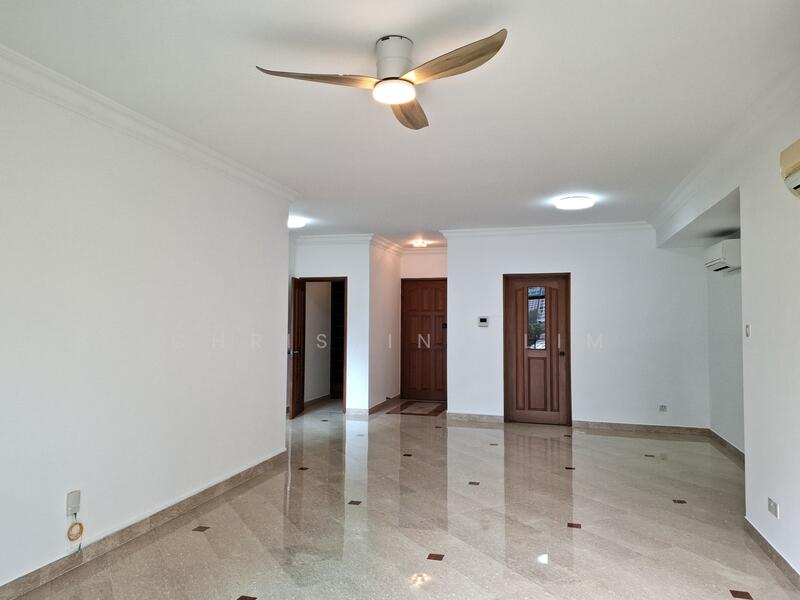 Living / Dining Area