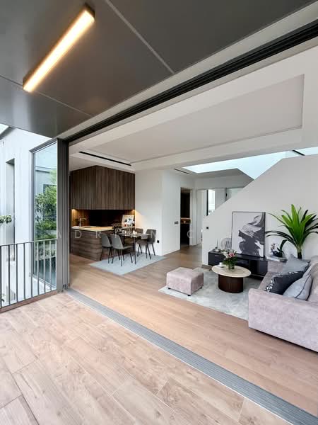 10 Evelyn, 10 Evelyn Road, 3 Bedrooms, 1,410 sqft, Condominium For Sale, by Adrian Chay, 21485537 - PropertyGuru.com.sg