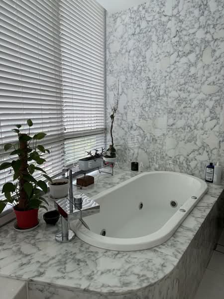 Cliveden at Grange, 108 Grange Road, 4 Bedrooms, 2,842 sqft, Condominium For Rent, by Angela Ang, 21485816 - PropertyGuru.com.sg