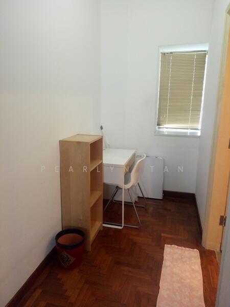 For Rent - Lloyd Court