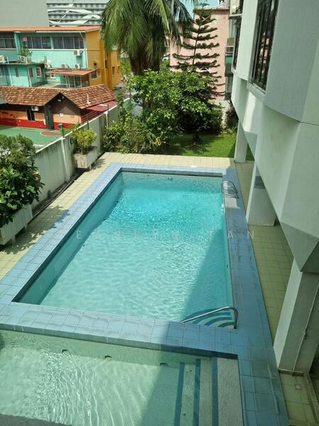 For Rent - Lloyd Court