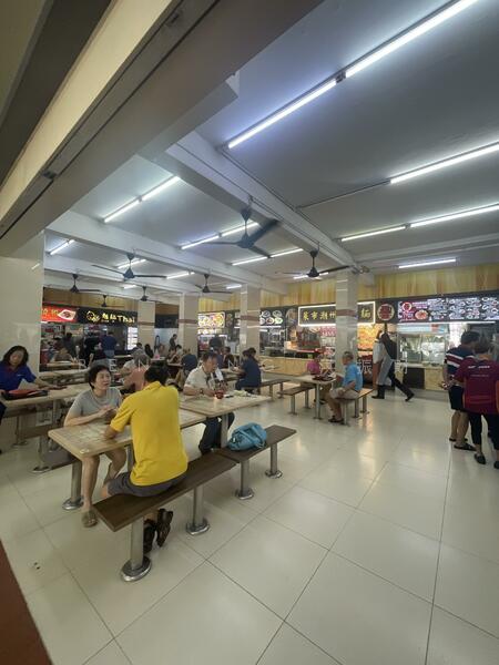 727 Ang Mo Kio Avenue 6, 727 Ang Mo Kio Avenue 6, 1,636 sqft, Shop / Shophouse For Rent, by Ben ANG 洪振財, 21494200 - Nearby Anchor Tenants Broadway Coffeeshop - CommercialGuru.com.sg