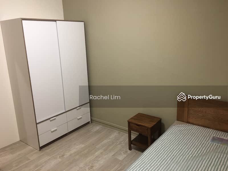 For Rent - Common Room (for 1 person only) - Shared Bathroom (Dunlop/Rowell) - No Cooking