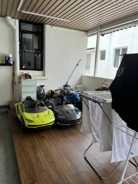 21 Eng Kong terrace, Eng Kong terrace, 4 Bedrooms, 1,700 sqft, Walk-up Apartment For Rent, by James Tay, 21502775 - PropertyGuru.com.sg