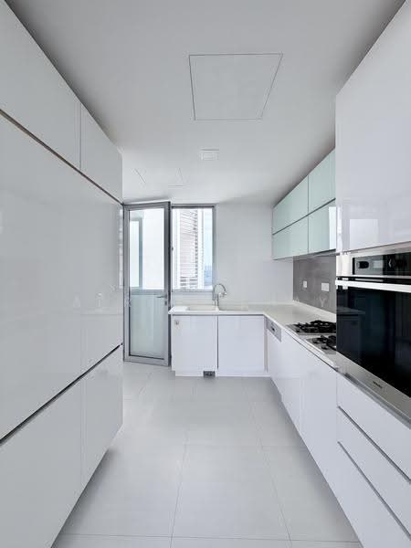 Cairnhill Residences, 31 Cairnhill Circle, Orchard / River Valley, 3 Bedrooms, 1,238 sqft, Apartment For Rent, by Adrian Chay, 21507667 - PropertyGuru.com.sg